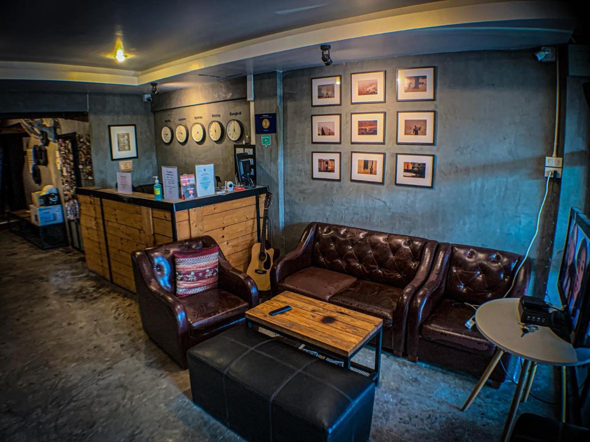 84 Gallery Chiang Mai Bagian luar foto